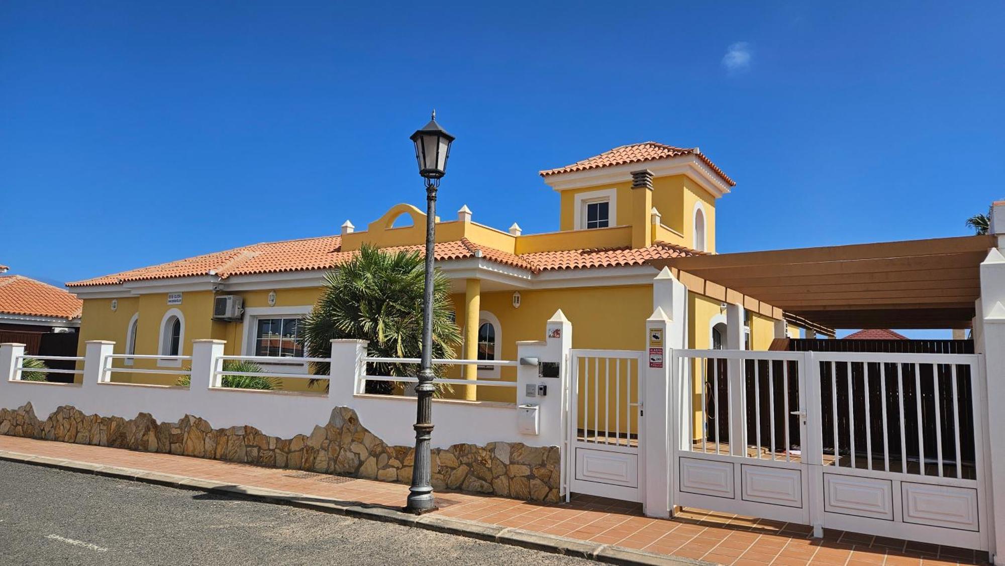 Villa Bonita On Golf In El Descanso ,Caleta Fuste-Fuerteventura Калета де Фусте Екстериор снимка